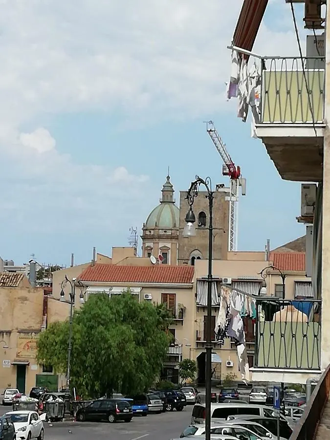 Casa Claudia Hotel Palermo 0*,  Italia